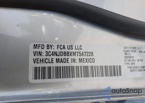 2021 Jeep Compass Altitude 4X4 из США, поврежденный, VIN 3C4NJDBBXMT547228